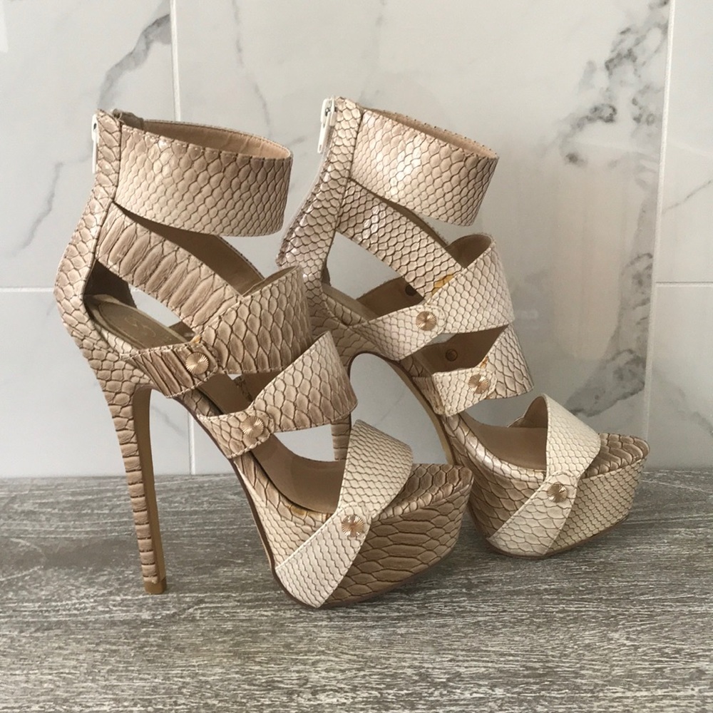 Shoes - Picture 3 of 3